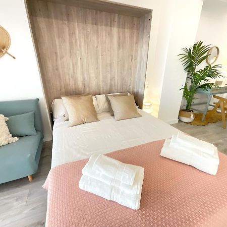 Cs6 Kaleria Suites Almería Exterior foto