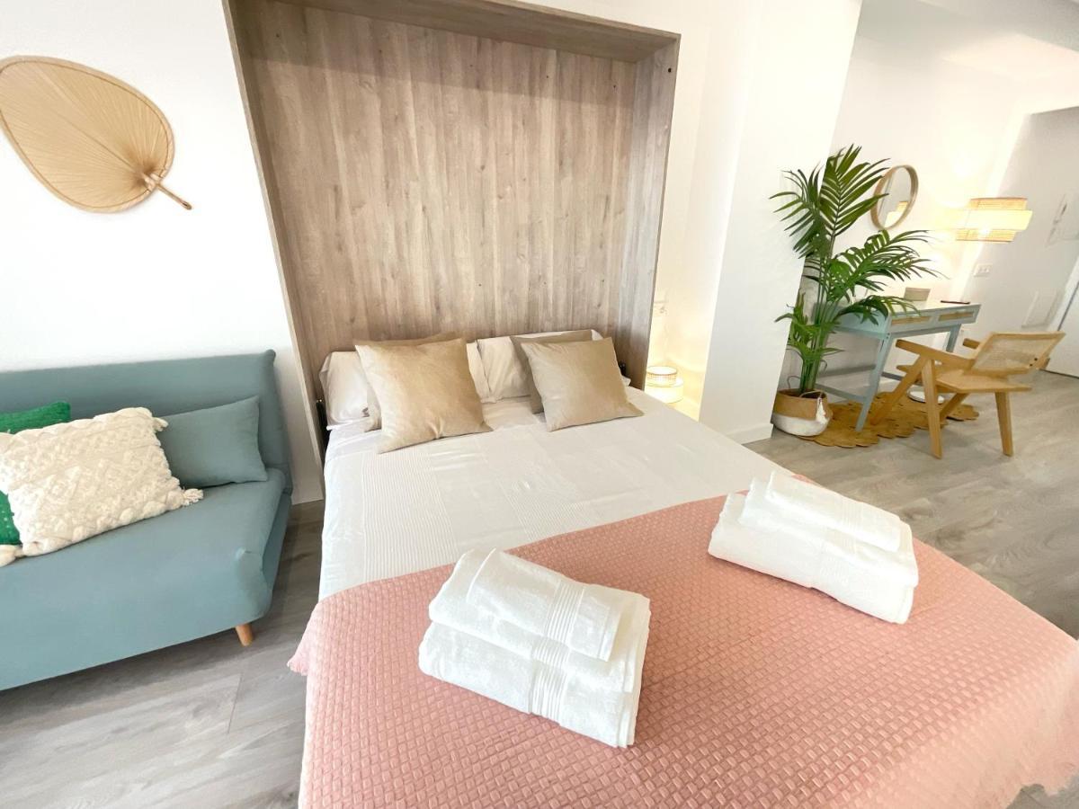 Cs6 Kaleria Suites Almería Exterior foto